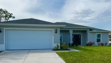 Building Photo - 1708 NE 33rd Ln