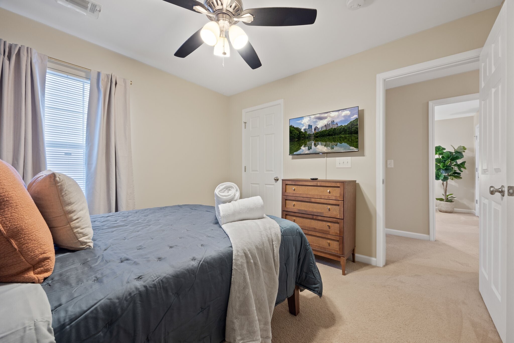 Building Photo - 13581 Weycroft Cir