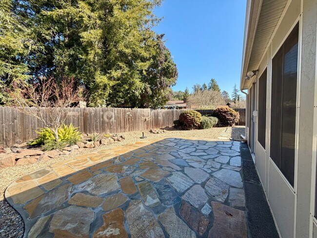 Building Photo - 3 Bedroom 2 Bathroom Single Level Napa Brown's Valley Home