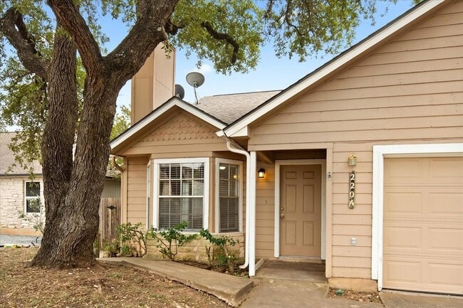 Building Photo - 220 Sailmaster St