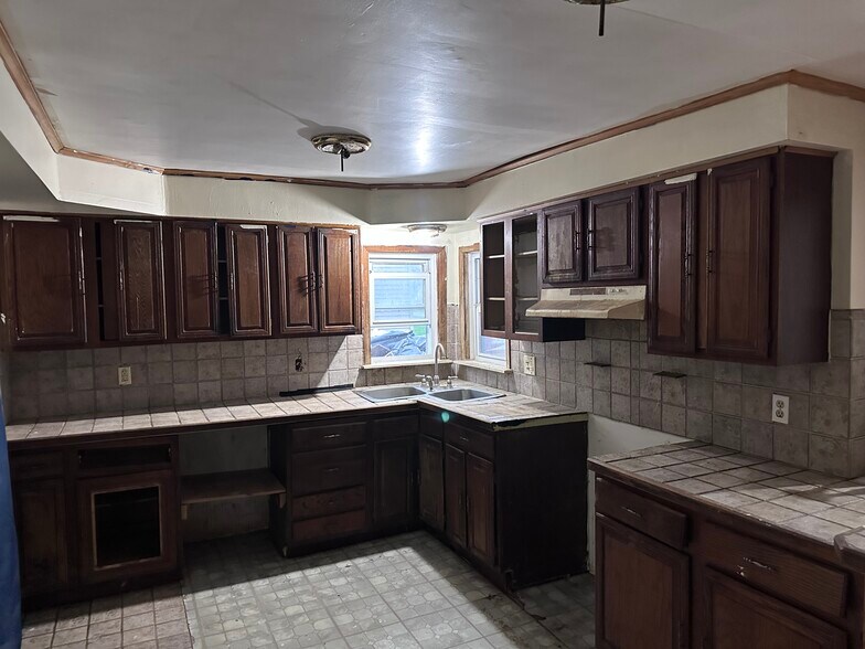 Building Photo - 3514 Leith St