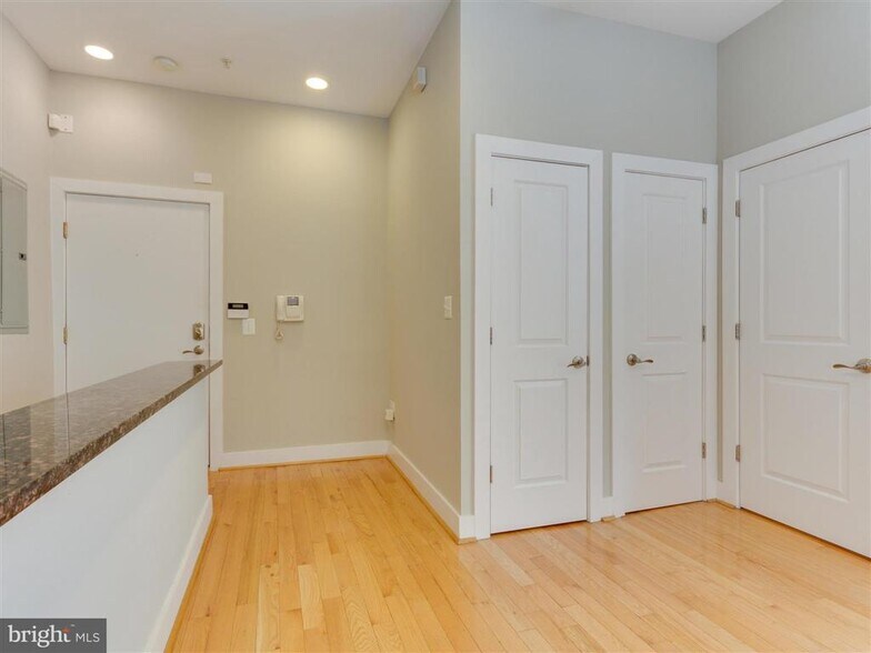 Building Photo - 500 M St NW