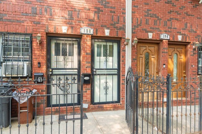 Building Photo - 198 Stuyvesant Ave