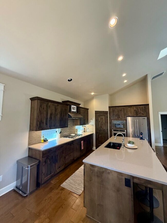 Building Photo - Luxury Single-Level Home with 3-Car Garage...