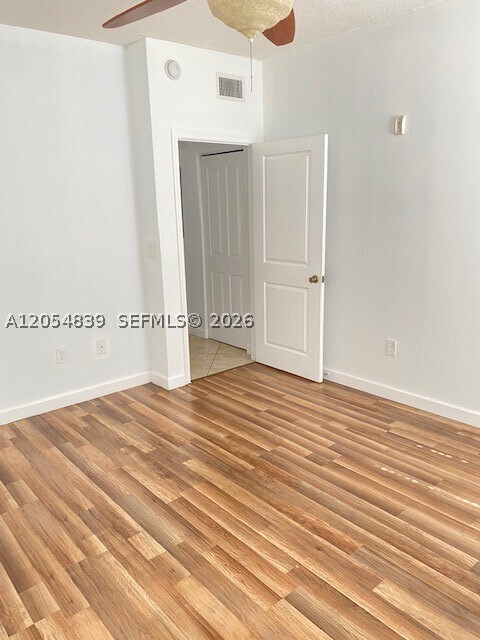 Building Photo - 5880 W Sample Rd
