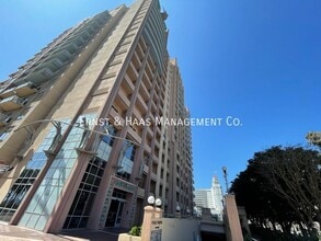 Building Photo - 388 E Ocean Blvd