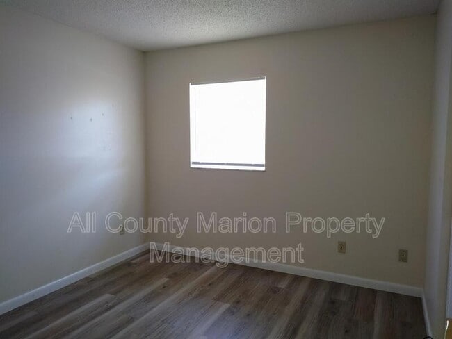 Building Photo - 2190 NE 54th St