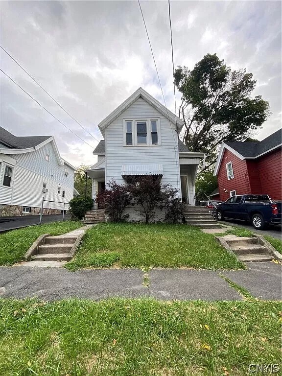 Building Photo - 702 Highland St