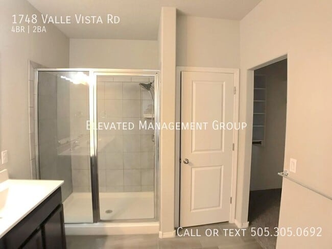 Building Photo - 1748 Valle Vista Rd NW