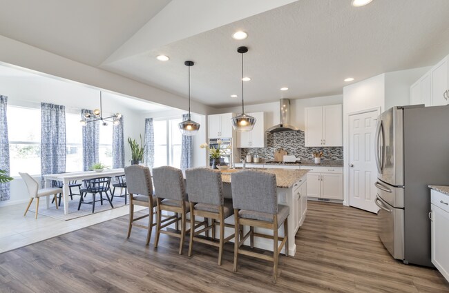 Building Photo - 5 bedroom 3.5 bathroom home in Lehi.