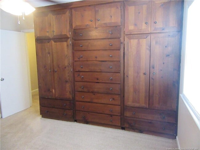 Building Photo - 2602 Dinsmore Dr