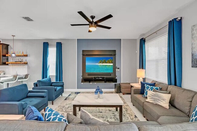 Building Photo - 9016 Sommerset Hills Dr