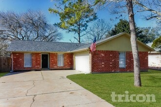 Building Photo - 2014 Briar Ridge Dr