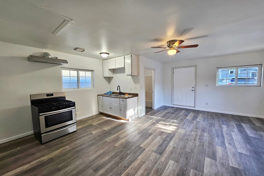 Building Photo - 19759 Roscoe Blvd