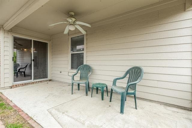 Building Photo - 6425 Regina Dr