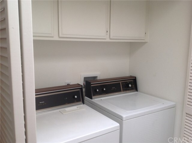 Building Photo - 501 S Oak Knoll Ave