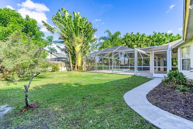 Building Photo - 967 SE Browning Ave