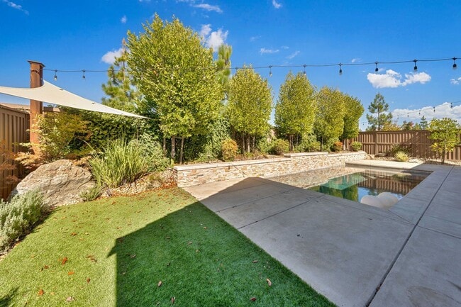Building Photo - Folsom Ranch Gem – Newer 3BR Single-Story ...