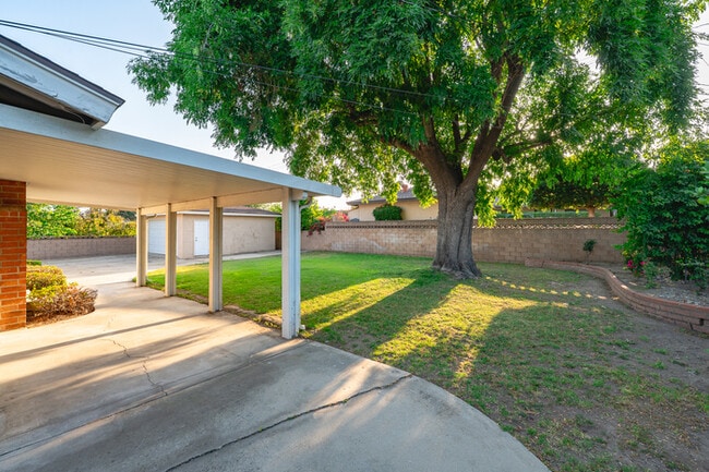 Building Photo - Spacious 4BR 2BA Home in Prime Glendora