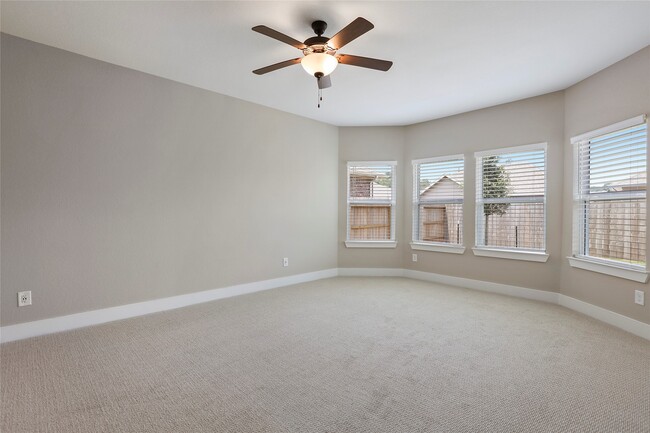 Building Photo - 2013 Woodland Pine Ct