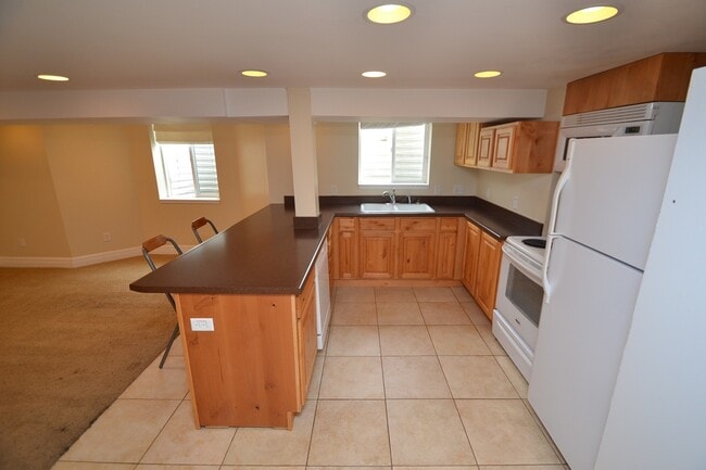 Building Photo - 1761 Edward Ave