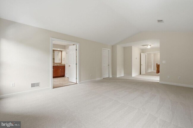 Building Photo - 1414 Hague Dr SW
