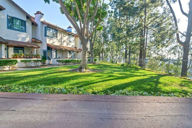 Building Photo - 7960 Mission Vista Dr