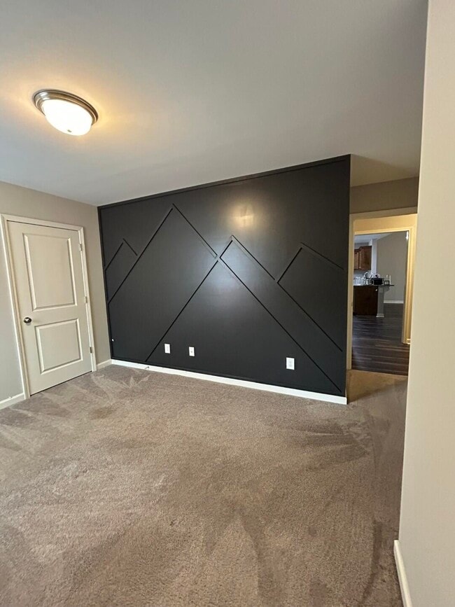 Building Photo - 610 Constitution Dr