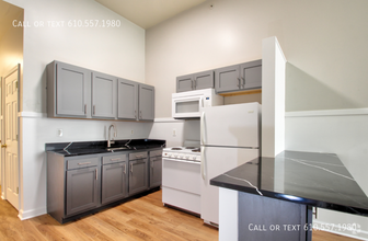 Building Photo - Studio Apartment Available for Rent in Coa...