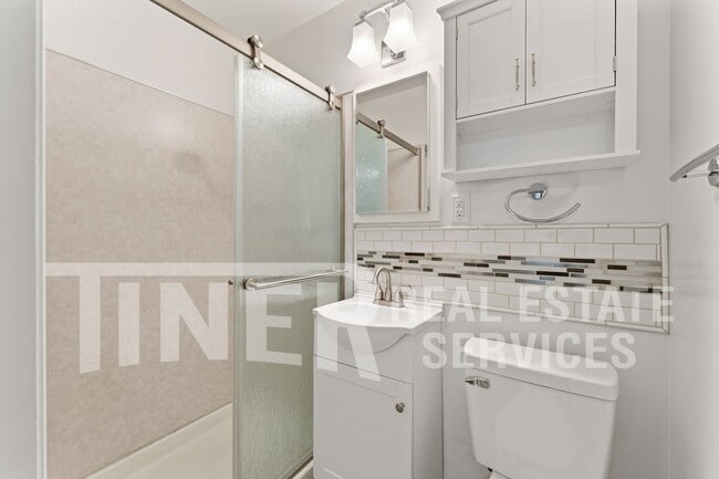 Building Photo - 6000 Coyle Ave