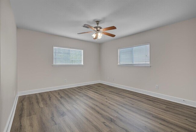Building Photo - 18730 Atasca Oaks Dr