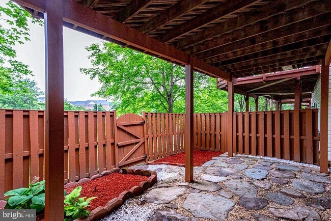 Building Photo - 12476 Casbeer Dr