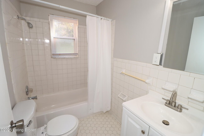 Building Photo - 12611 E Orell Rd