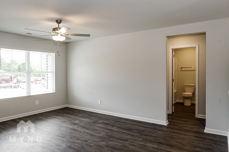 Building Photo - 175 Olde Hearth Rd