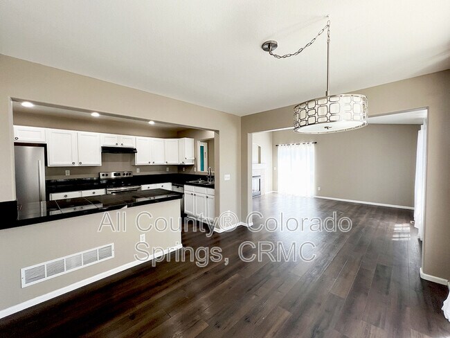 Building Photo - 14345 Woodrock Path