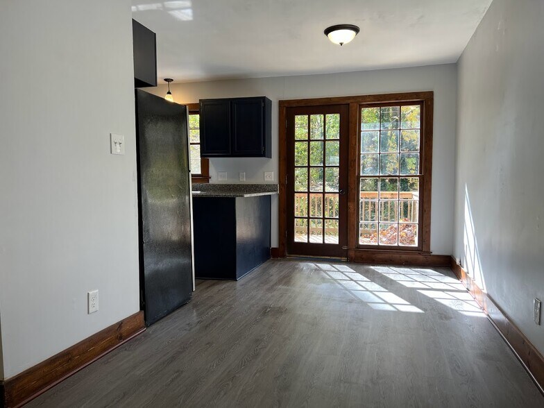 Building Photo - 4905 Coral Ridge Ct