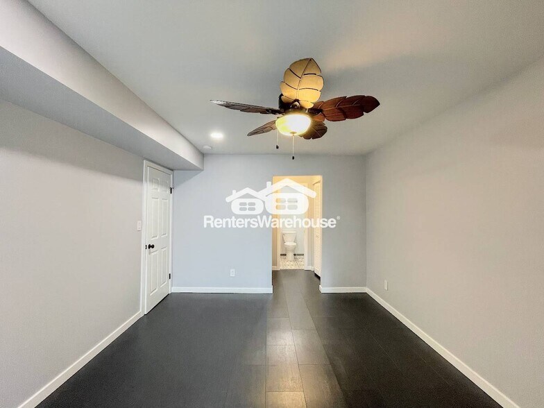 Building Photo - 2325 Sea Shell Rd