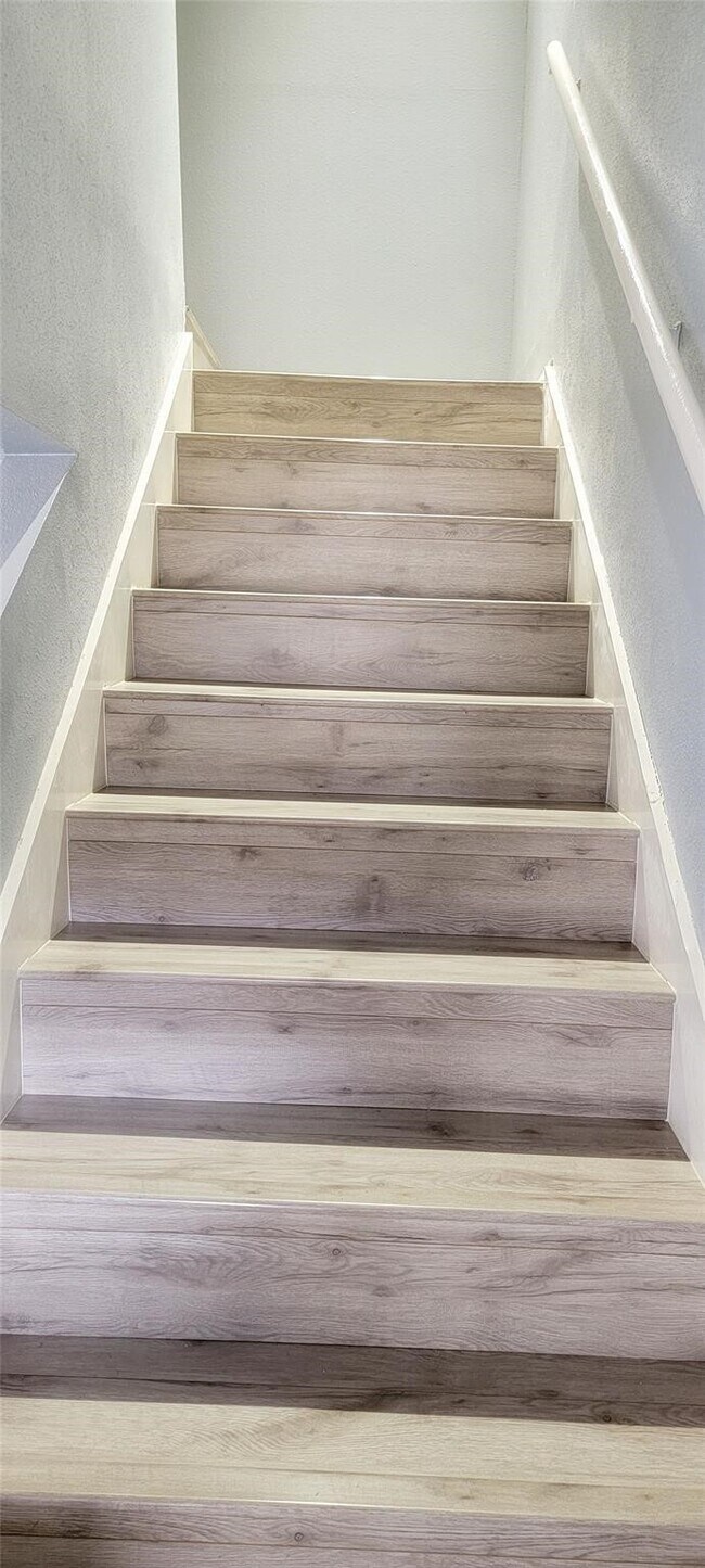 Building Photo - 2110 Wilcrest Dr