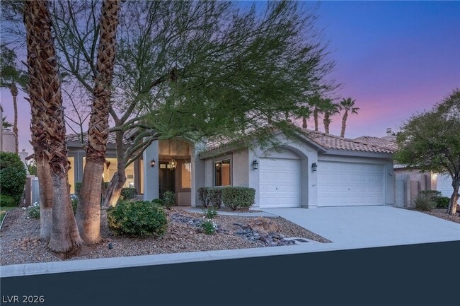 Building Photo - 1605 Shadow Rock Dr