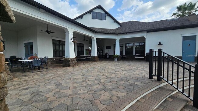 Building Photo - 2528 Ladoga Dr