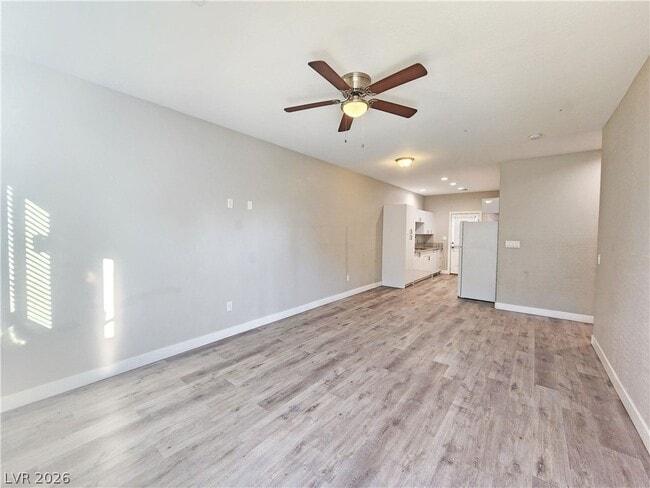 Building Photo - 1121 Sixshooter Ave