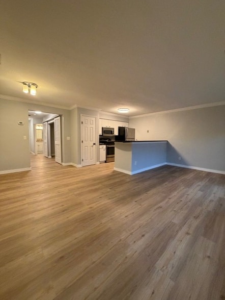 Building Photo - 5 W Lincoln St