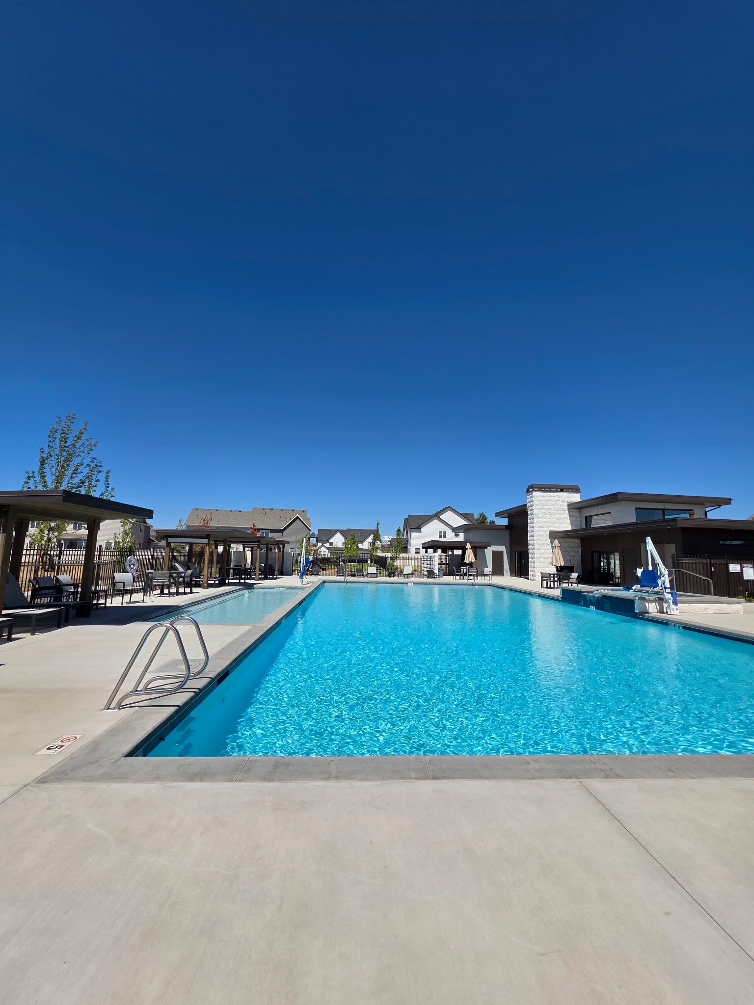 Building Photo - 8108 W Grey Alder Dr