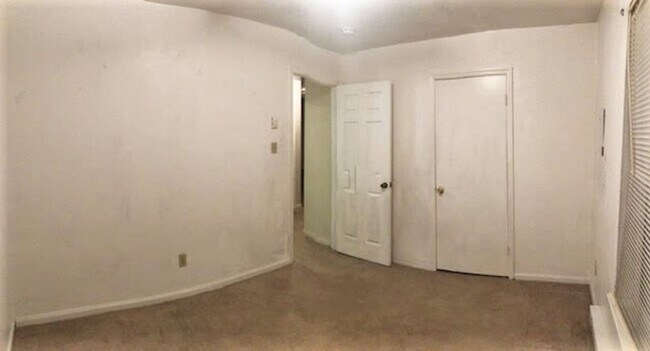 Building Photo - 2 BED DUPLEX