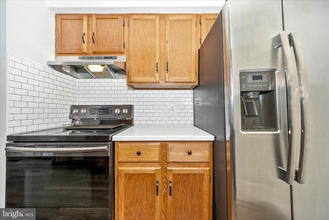 Building Photo - 19 Stonewall Ct