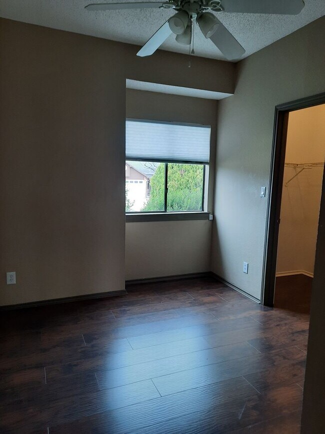 Building Photo - Solar-Powered Pflugerville Property - Lots Of Room and Backyard Living