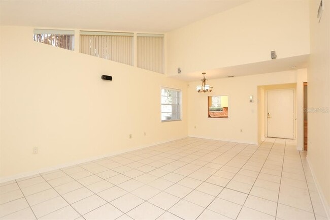 Building Photo - 4755 Village Garden Dr
