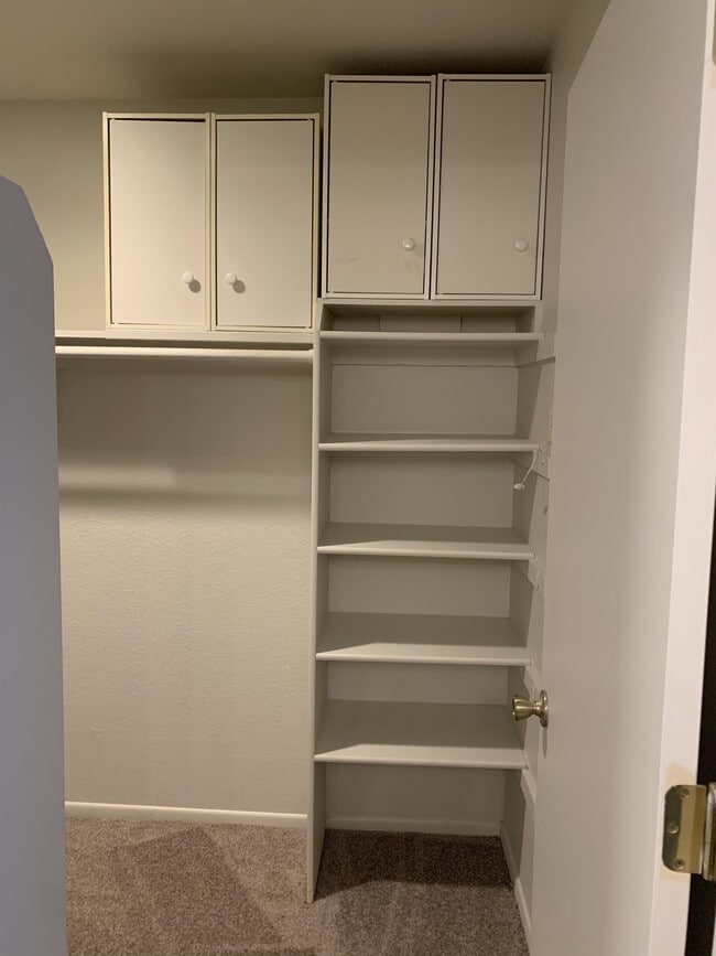 Building Photo - 2182 N Pantano Rd