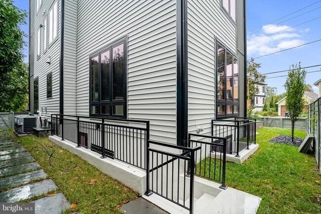 Building Photo - 3500 7th St N