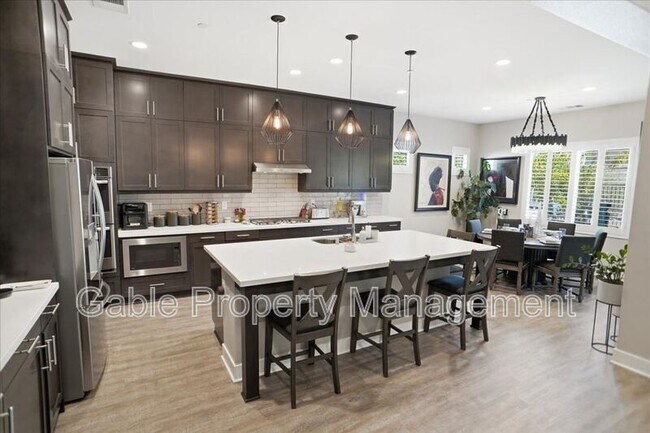 Building Photo - 25102 Aspen Falls Dr